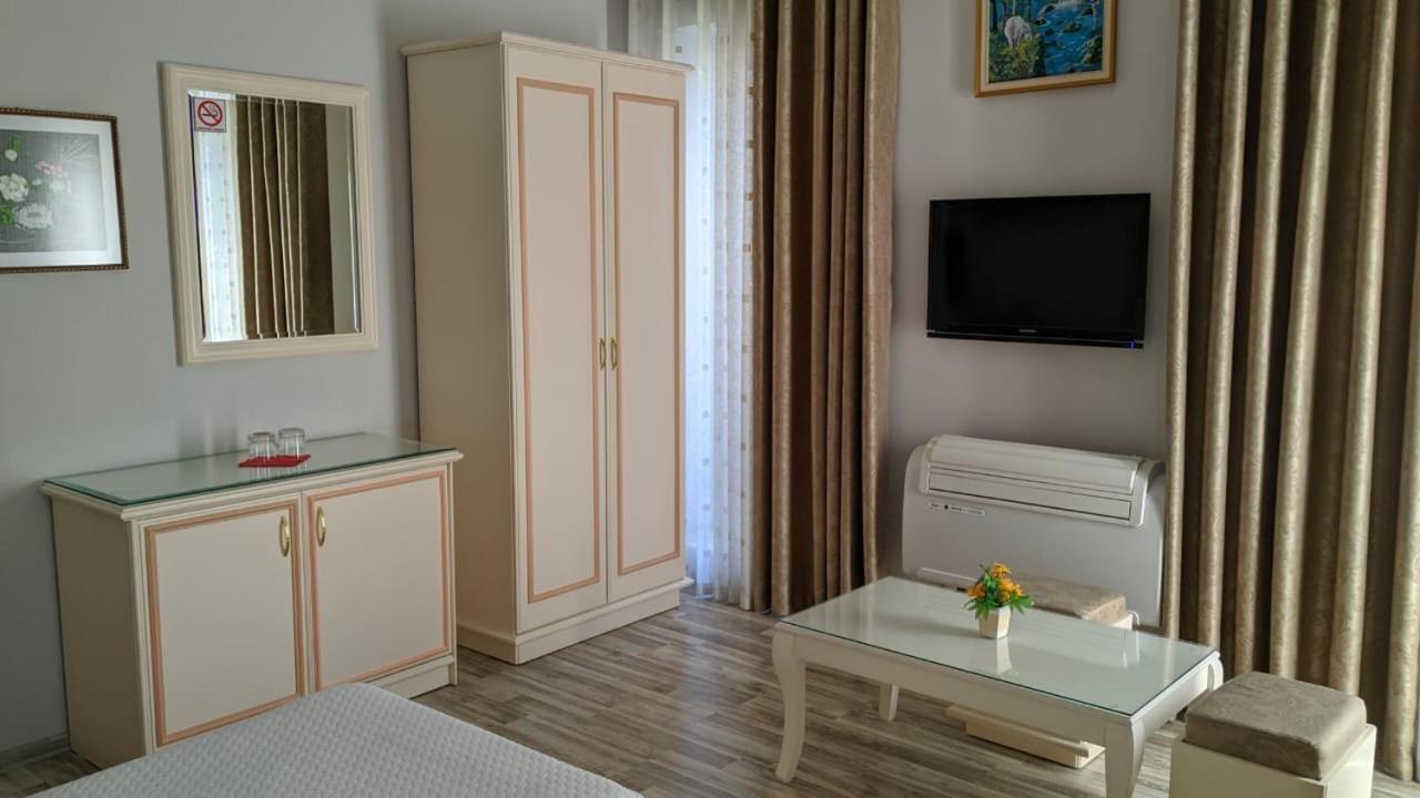 Hotel Guri Ельбасан Екстер'єр фото